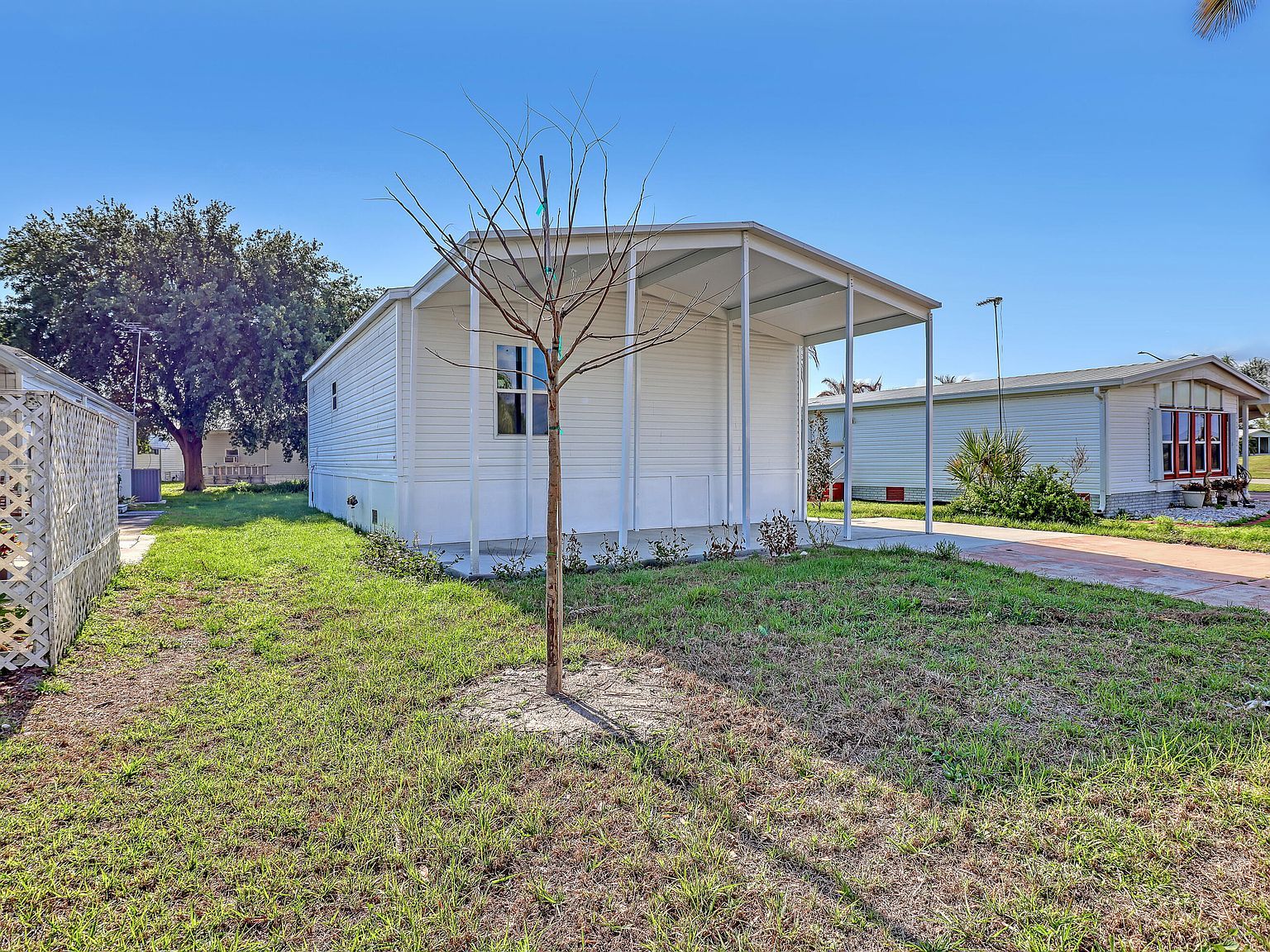 1479 Barefoot Cir Barefoot Bay, FL 32976 - Thumbnail 3