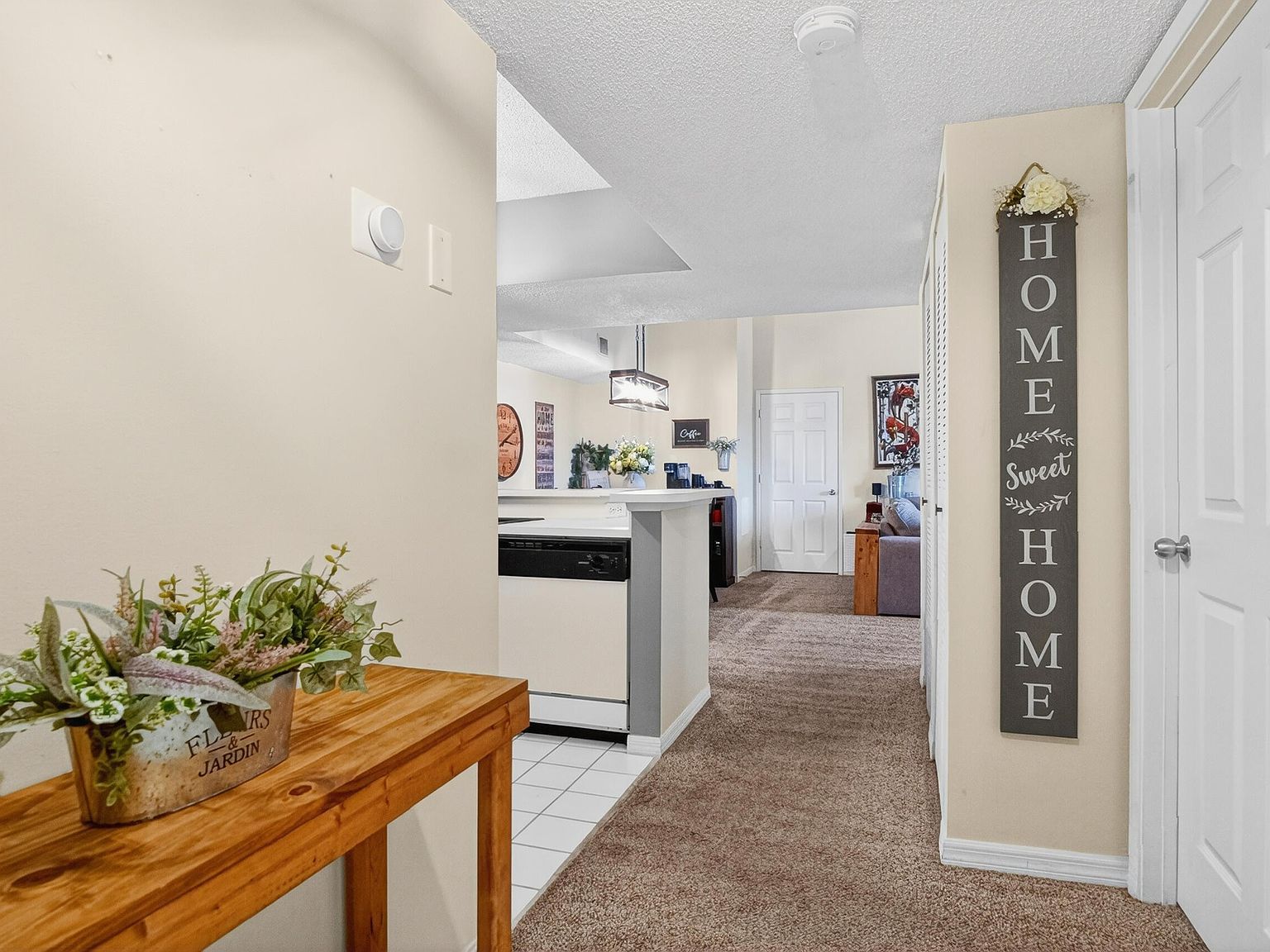 1640 N 42nd Cir APT 305 Vero Beach, FL 32967 - Thumbnail 3