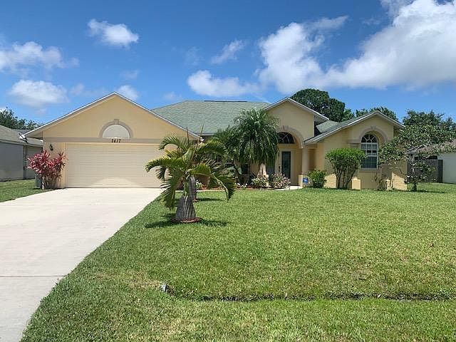 2417 SE Dogwood Ave Port Saint Lucie, FL 34952 - Thumbnail 3