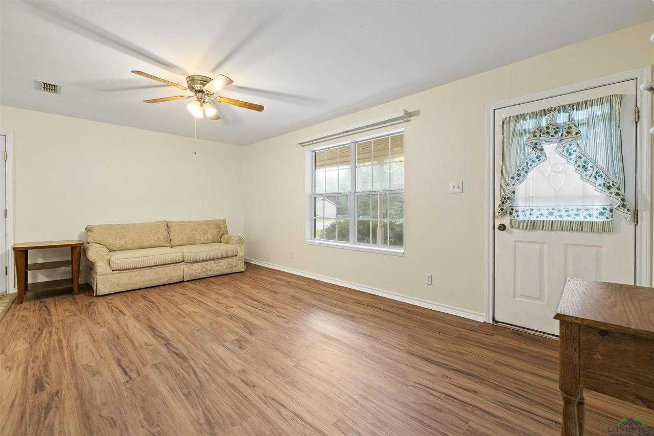 100 First St, Kilgore, TX, 75662 - Thumbnail 3