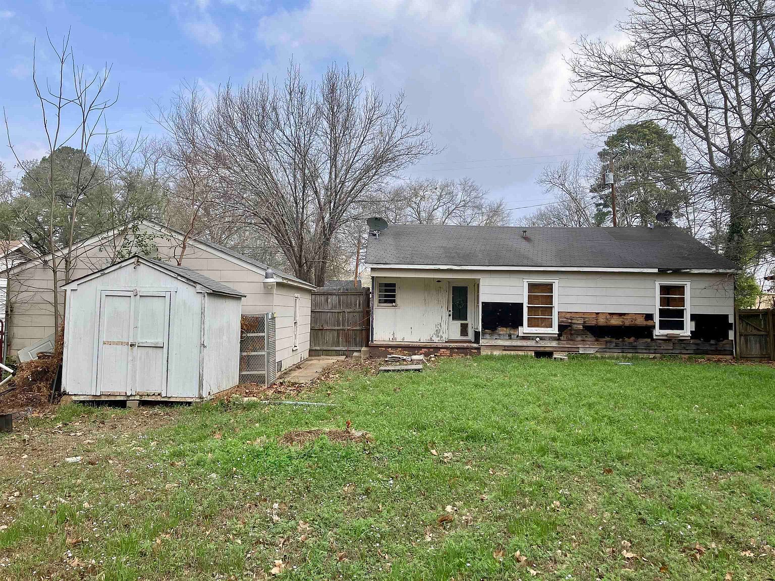 904 Camp St Kilgore, TX 75662 - Thumbnail 3