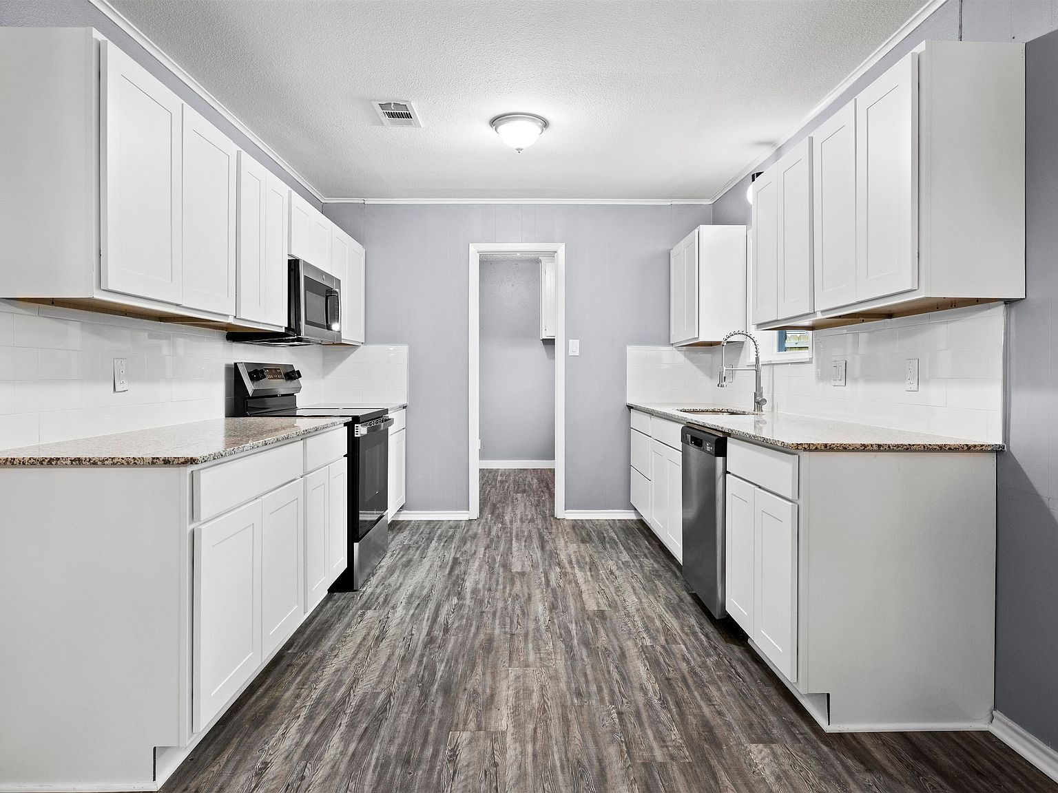 1022 Kay Dr Gladewater, TX 75647 - Thumbnail 3