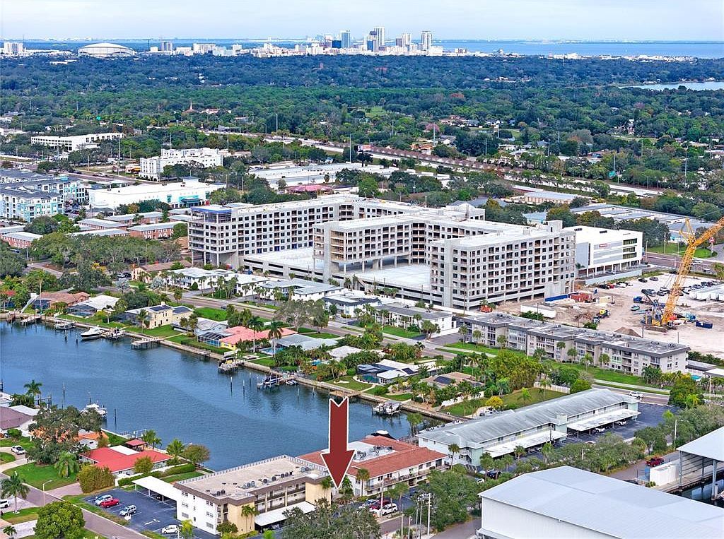 3753 46th Ave S APT 5 Saint Petersburg, FL 33711 - Thumbnail 3