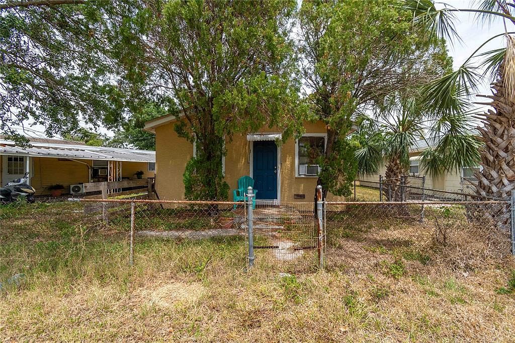 1142 7th St NW Largo, FL 33770 - Thumbnail 3