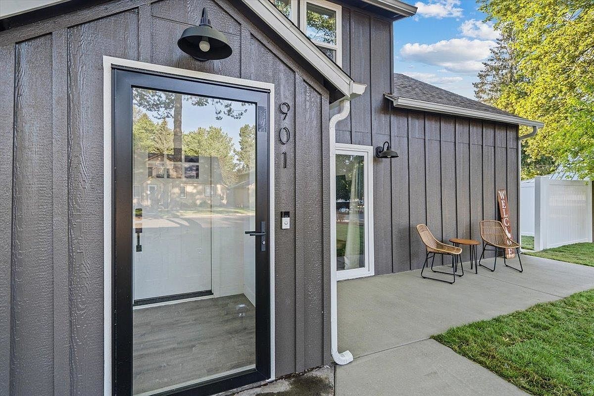 901 N 16th St Coeur D Alene, ID 83814 - Thumbnail 3