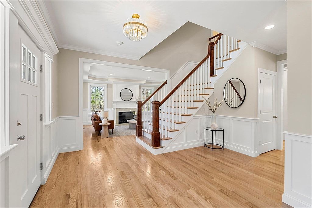 223 Grove St Lexington, MA 02420 - Thumbnail 3