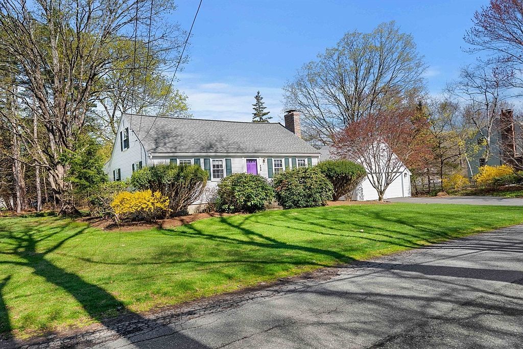 389 Arlington St Acton, MA 01720 - Thumbnail 3