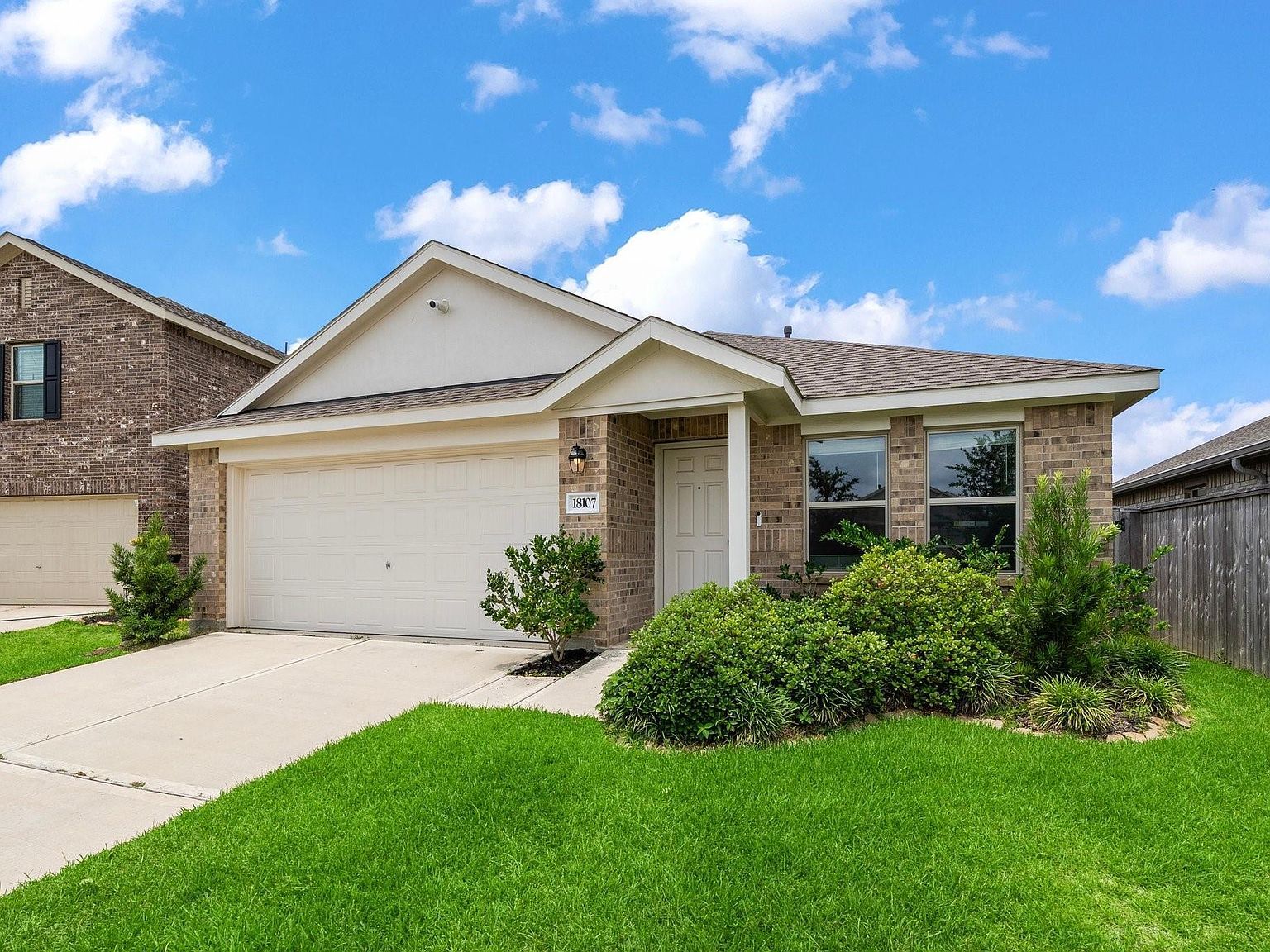 18107 Rockvine Dr Hockley, TX 77447 - Thumbnail 3