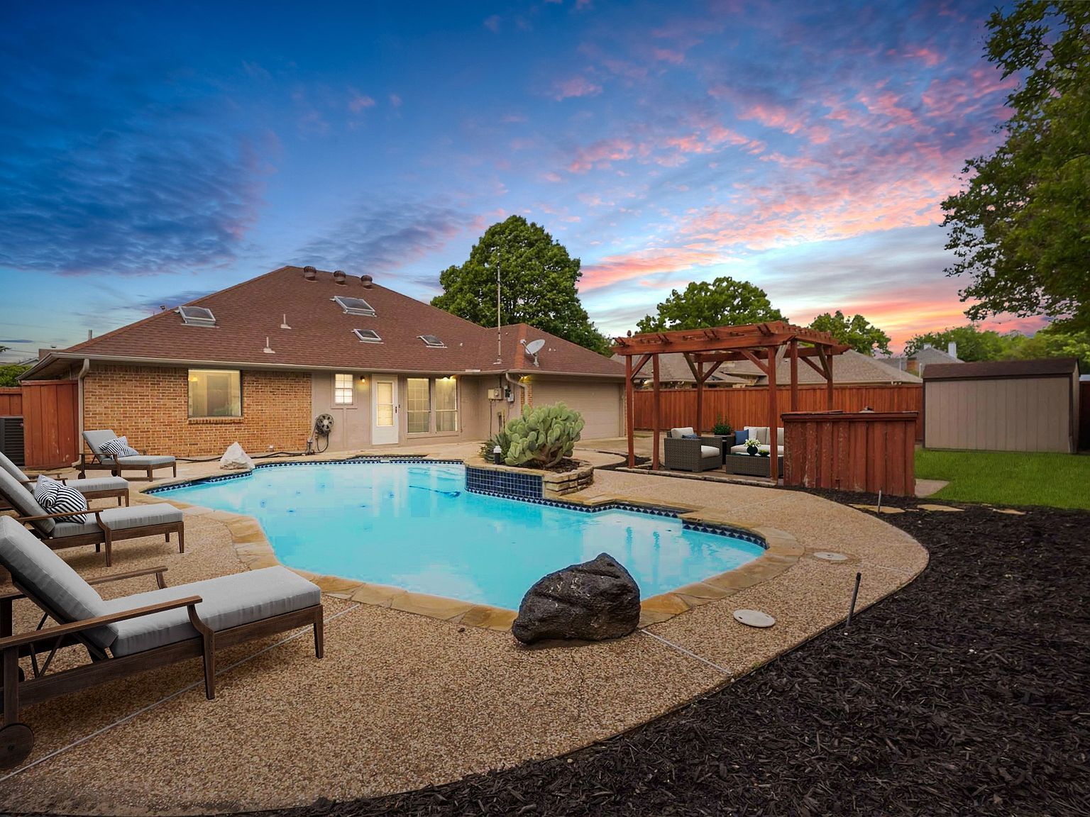200 Sunny Crest Dr Murphy, TX 75094 - Thumbnail 3
