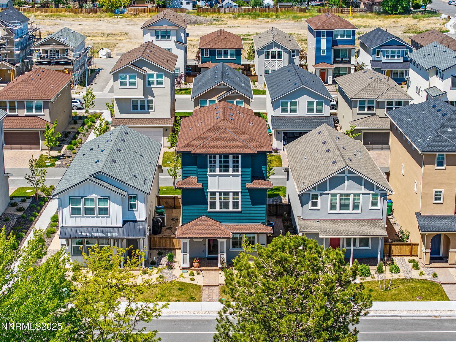 1326 Little Ln Carson City, NV 89701 - Thumbnail 3