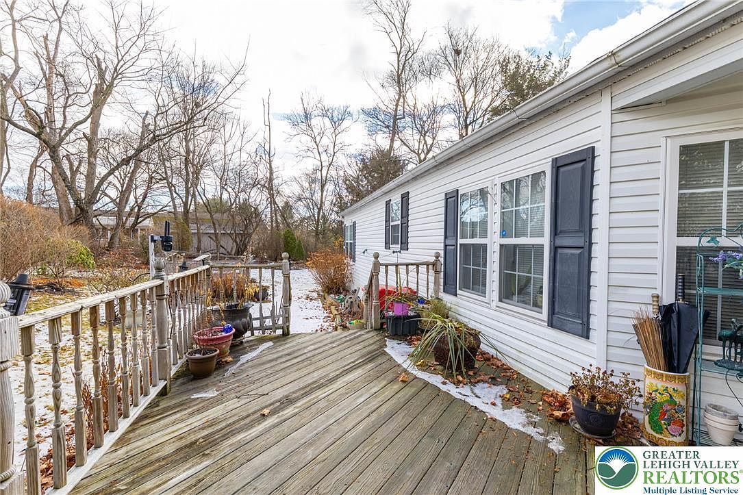 55 Sycamore Dr Bath, PA 18014 - Thumbnail 3