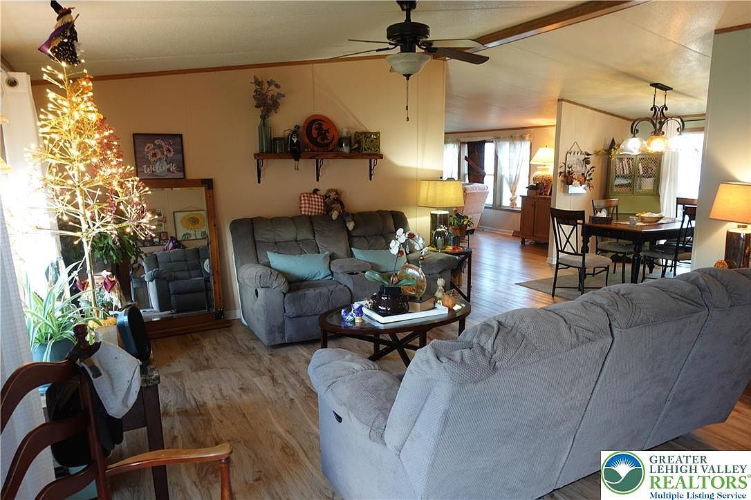 59 Mansfield Dr Macungie, PA 18062 - Thumbnail 3