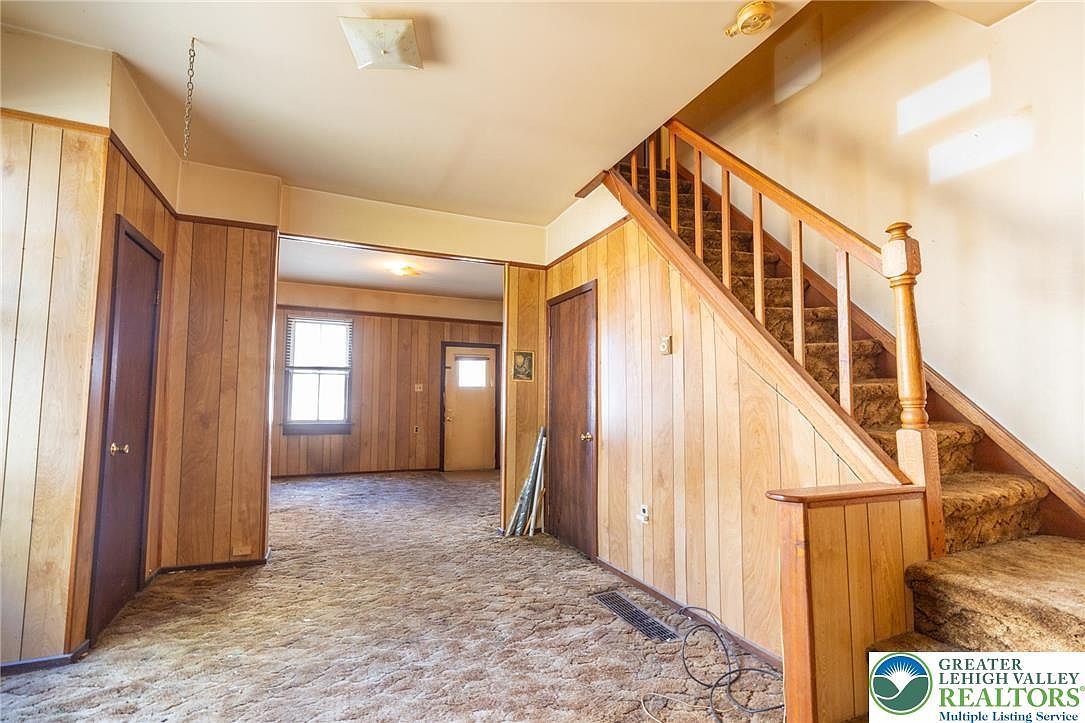 928 W Berwick St Easton, PA 18042 - Thumbnail 3