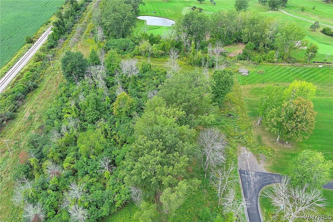 4020B Salt Works Rd Medina, NY 14103 - Thumbnail 3