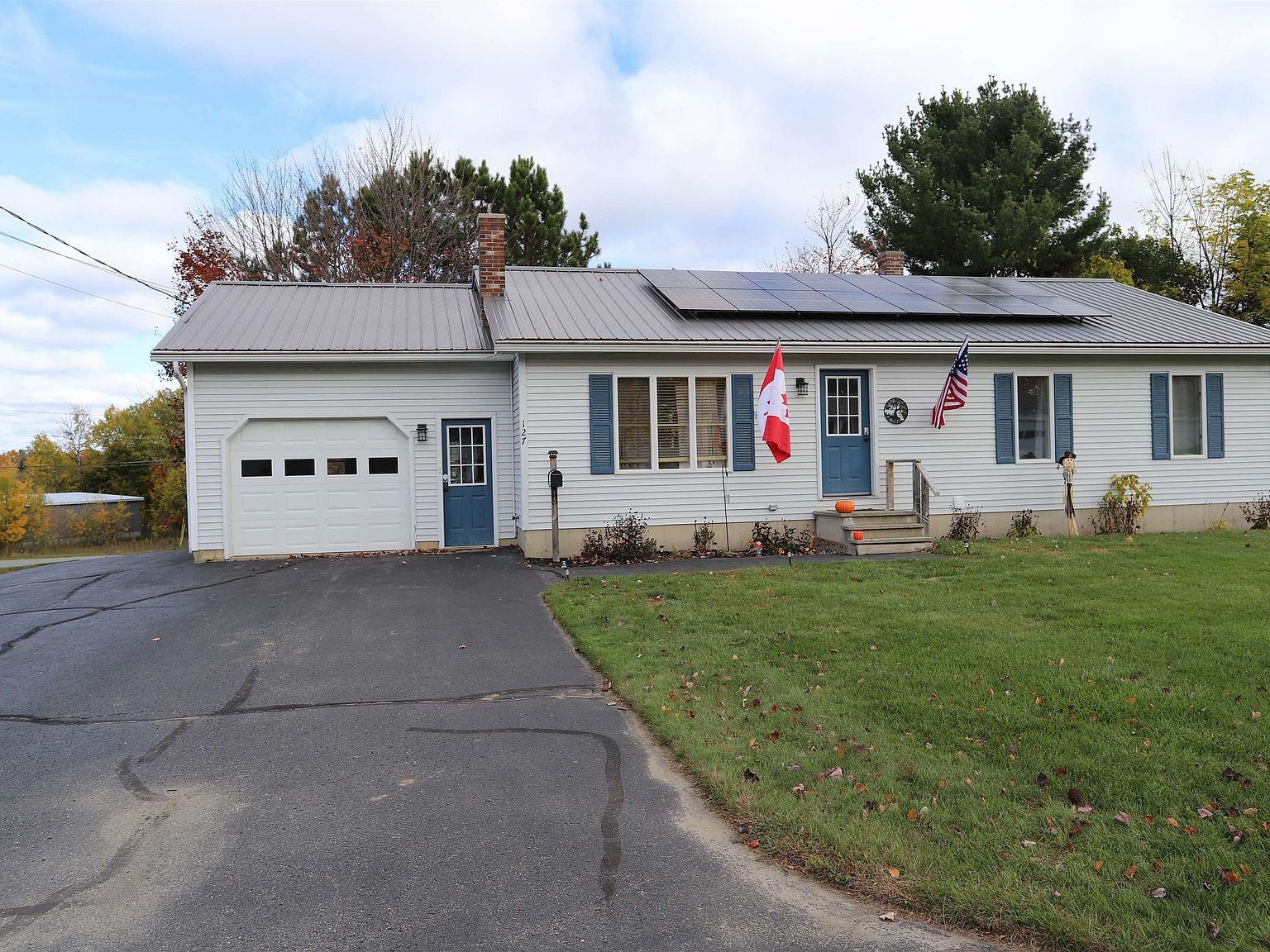 127 Sloan St Newport, VT 05855 - Thumbnail 3