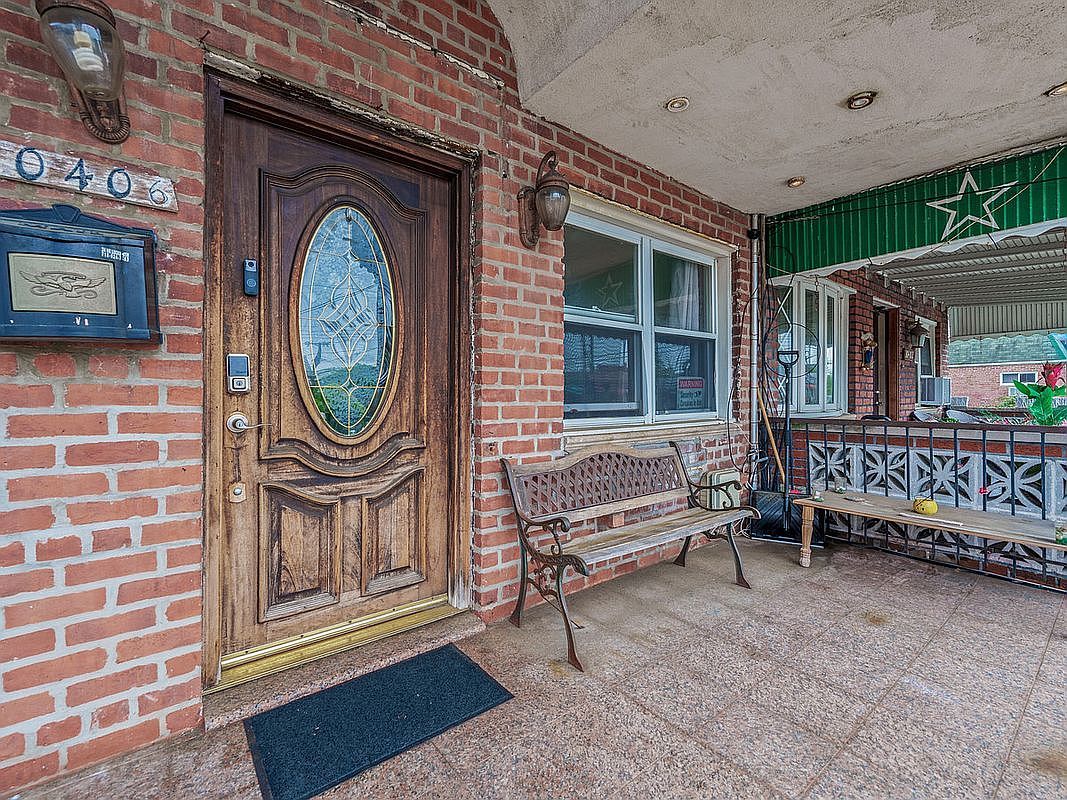 10406 Avenue Brooklyn, NY 11236 - Thumbnail 3