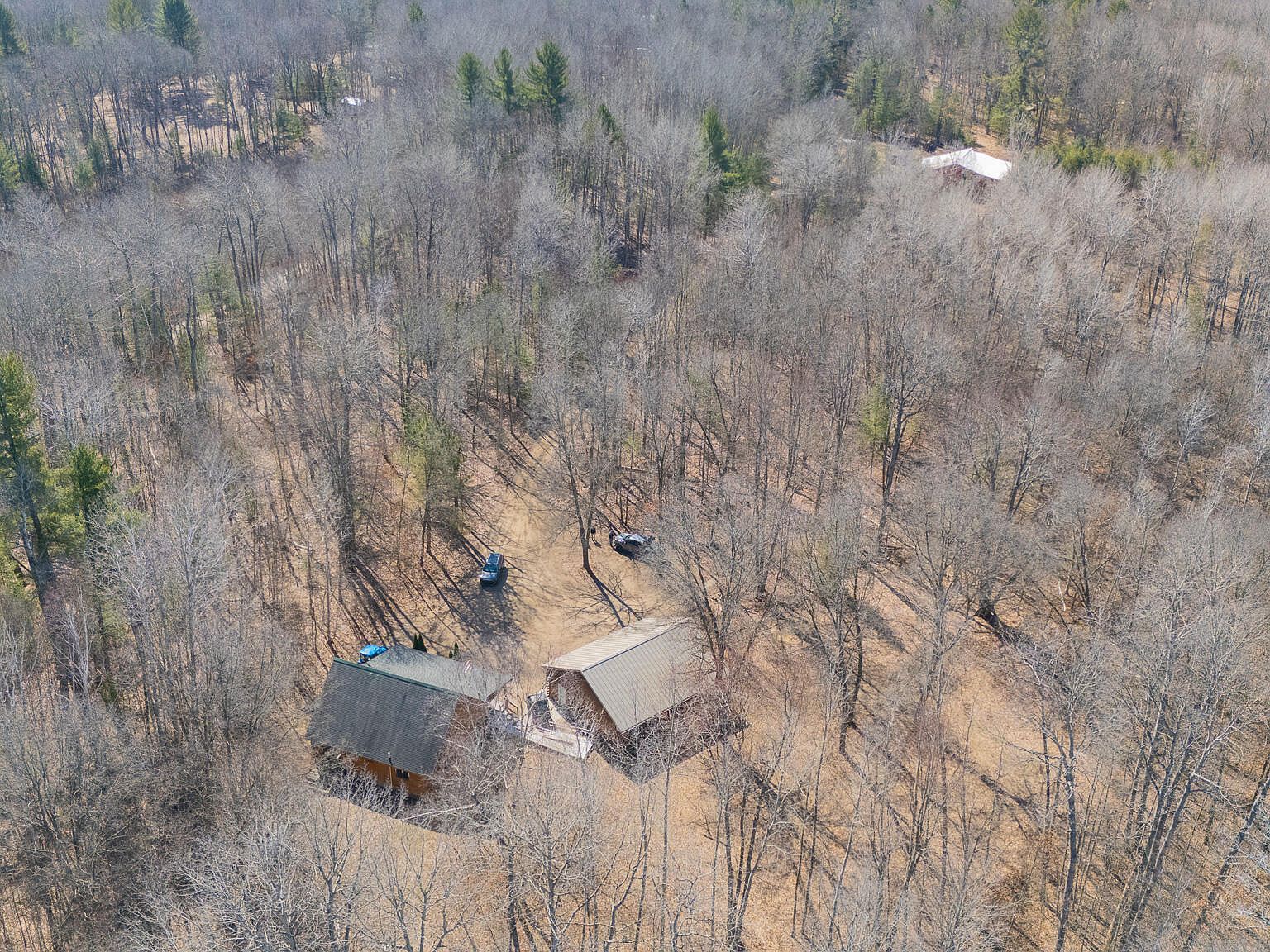 10090 Snowbowl Rd Houghton Lake, MI 48629 - Thumbnail 3