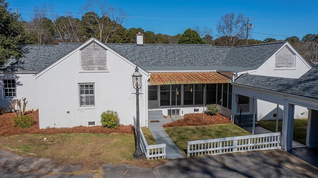 17942 Main St Woodbury, GA 30293 - Thumbnail 3