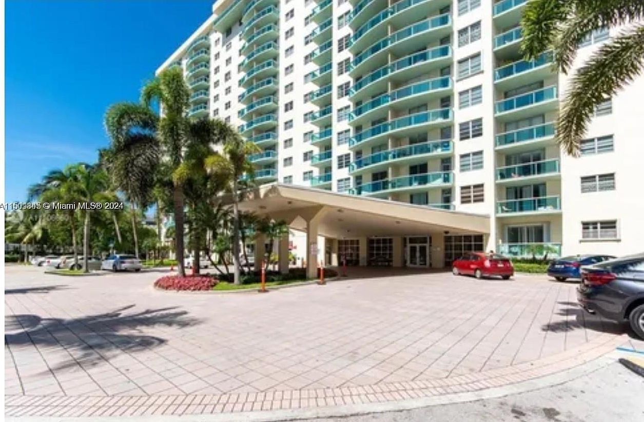 19390 Collins Ave APT 1510 Sunny Isles Beach, FL 33160 - Thumbnail 3