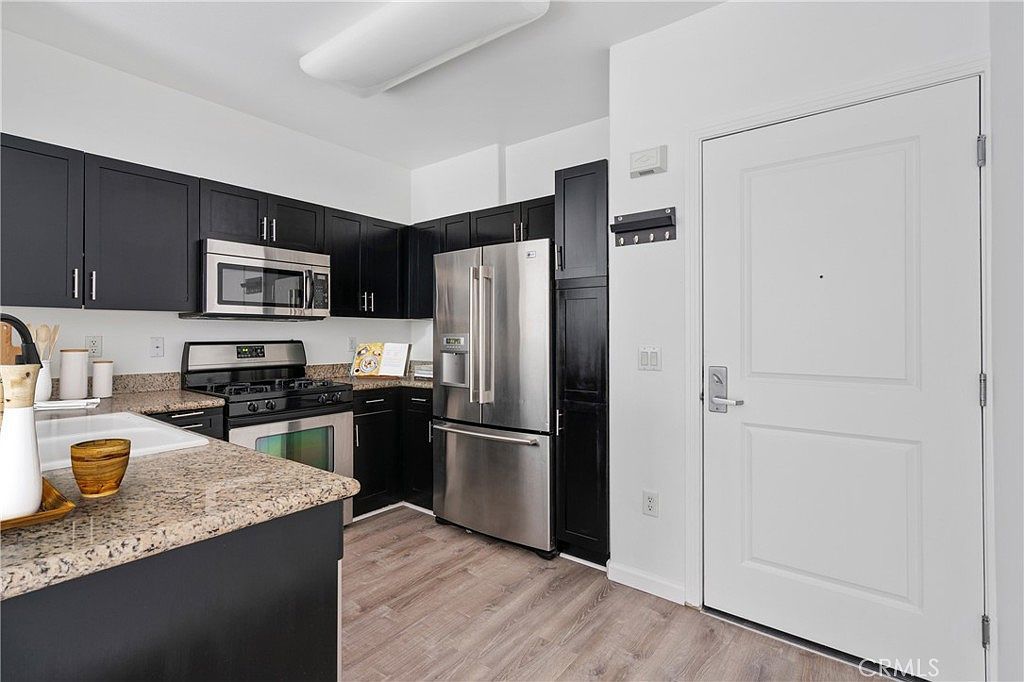 100 S Alameda St UNIT 213 Los Angeles, CA 90012 - Thumbnail 3