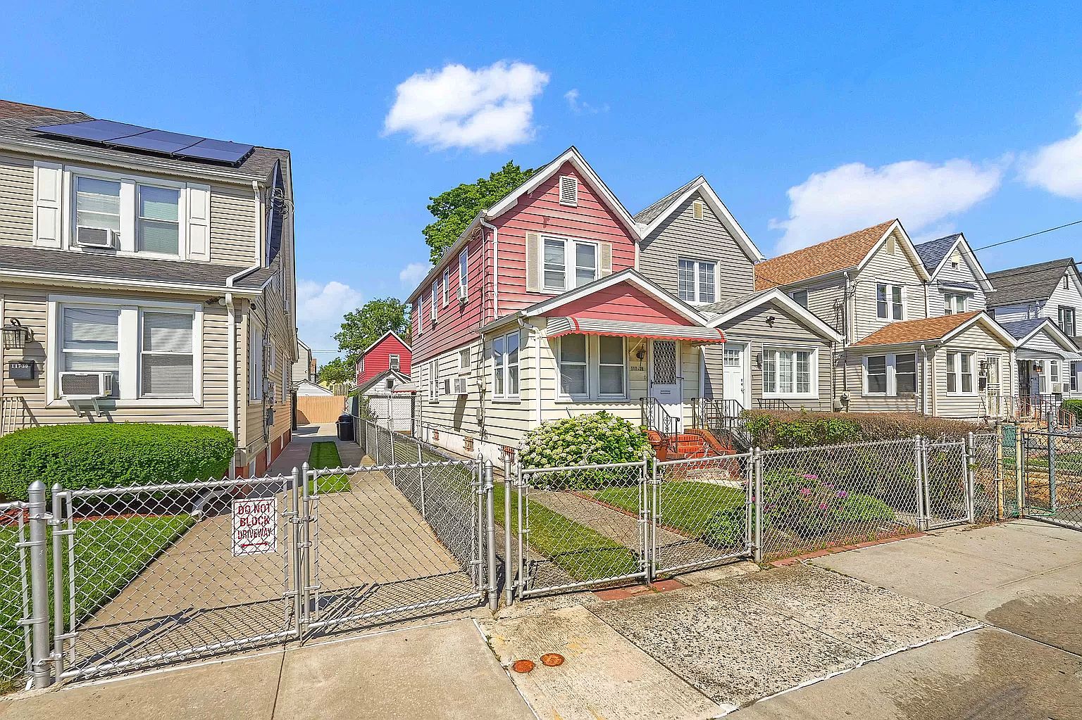 11728 202nd St Jamaica, NY 11412 - Thumbnail 3