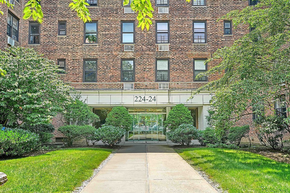 224-24 Union Tpke #2B Bayside, NY 11364 - Thumbnail 3