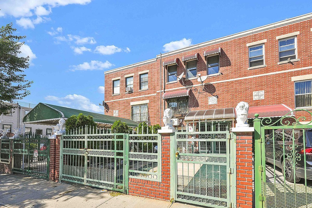 49 Hull St Brooklyn, NY 11233 - Thumbnail 3