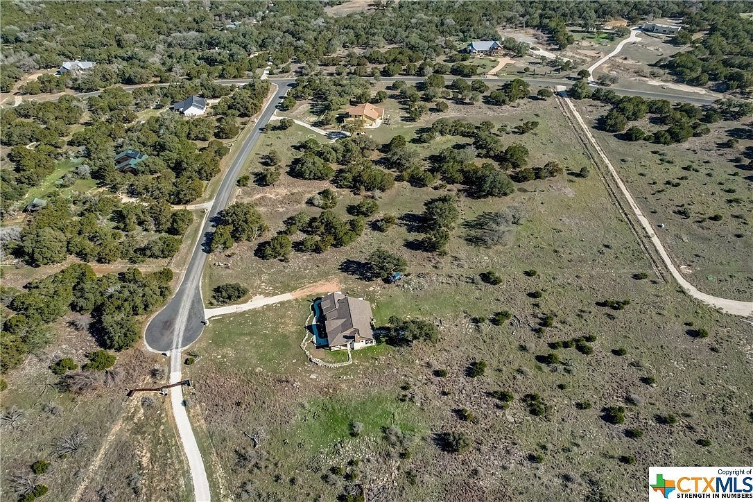 201 Lost Falls Cv Wimberley, TX 78676 - Thumbnail 3