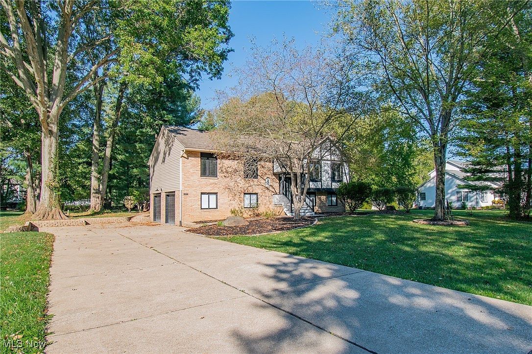 6519 Lorraine Ave NW Massillon, OH 44646 - Thumbnail 3