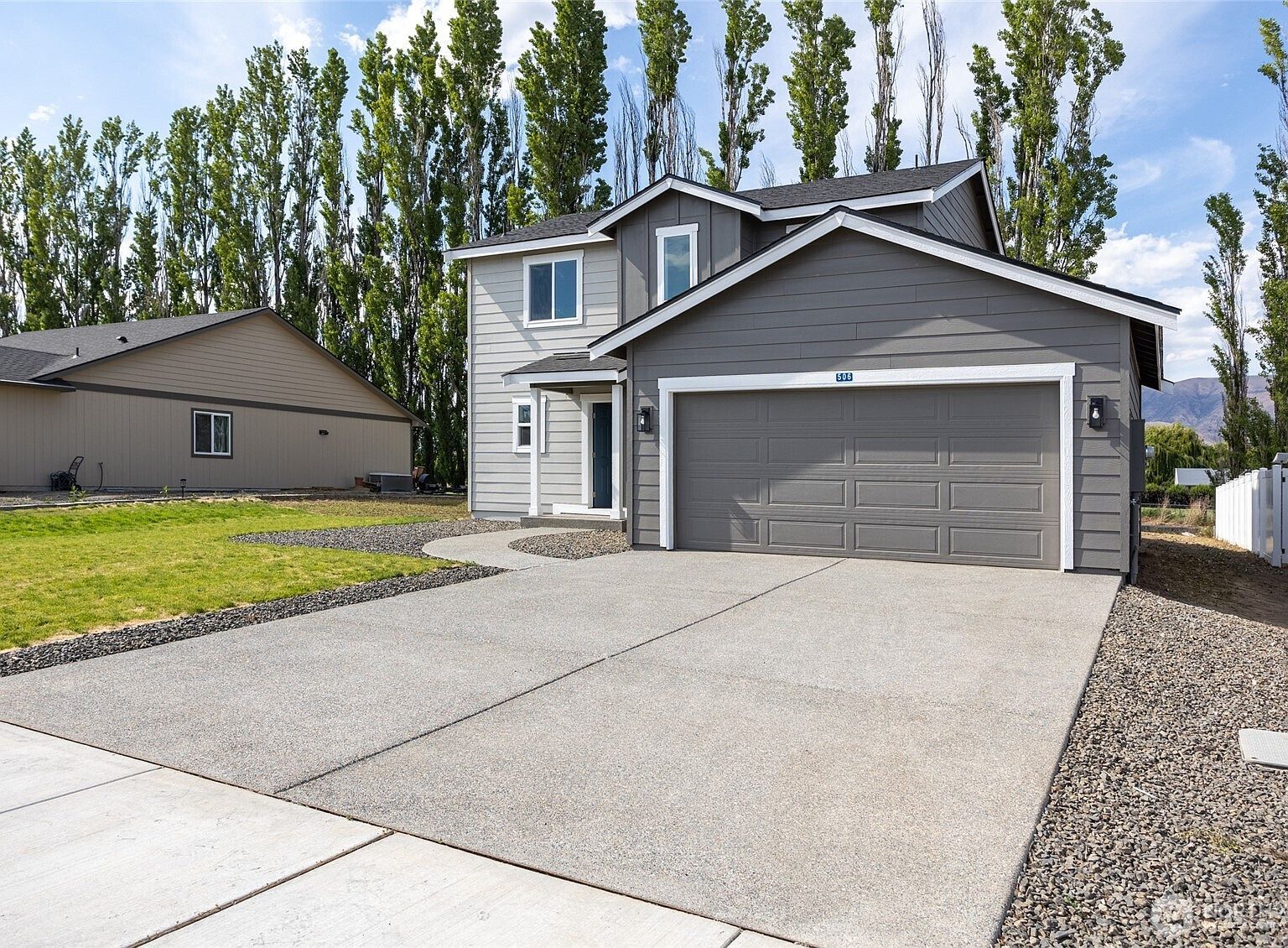 425 Pear Dr Tieton, WA 98947 - Thumbnail 3