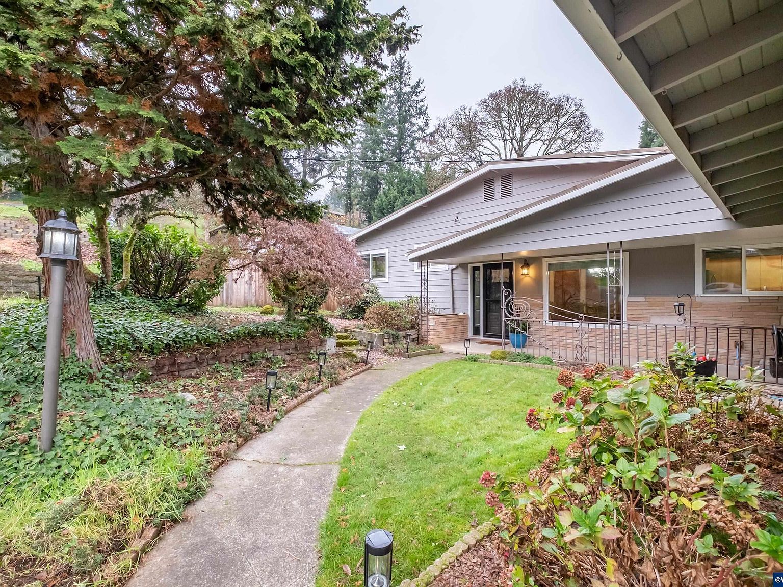 292 Stoneway Dr NW Salem, OR 97304 - Thumbnail 3