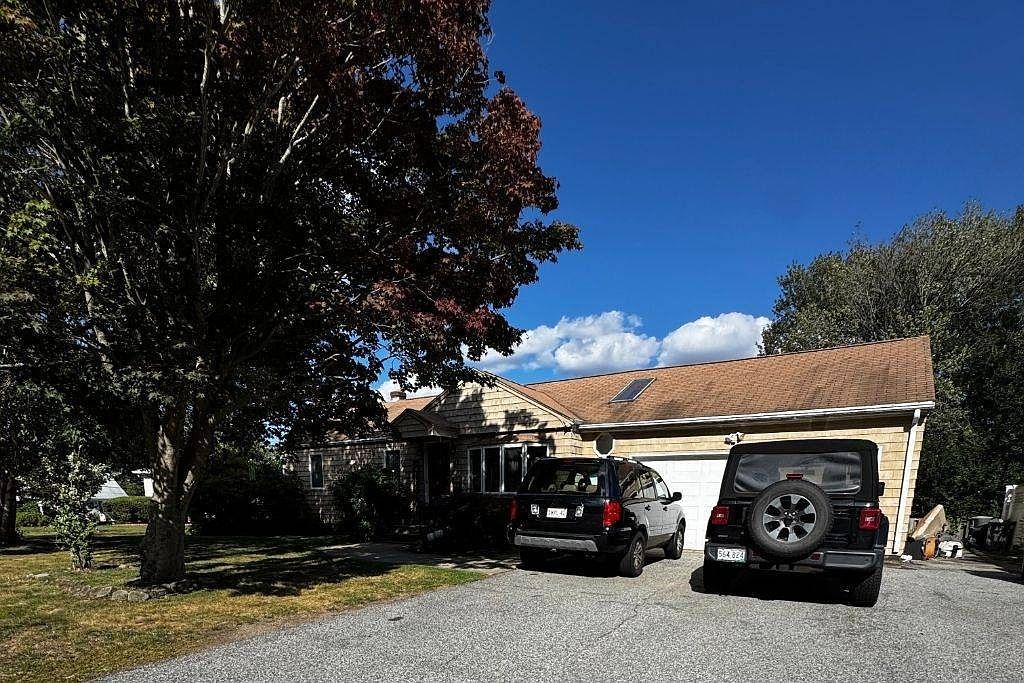 118 Westfield Dr Cranston, RI 02920 - Thumbnail 3