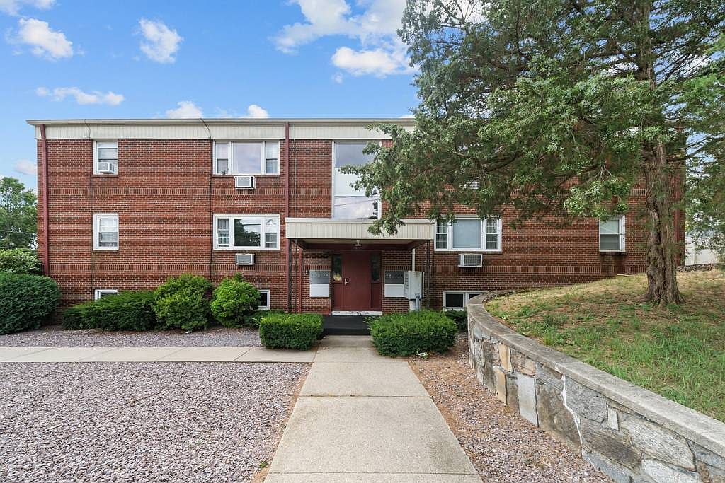 2160 Mineral Spring Ave UNIT 11 North Providence, RI 02911 - Thumbnail 3