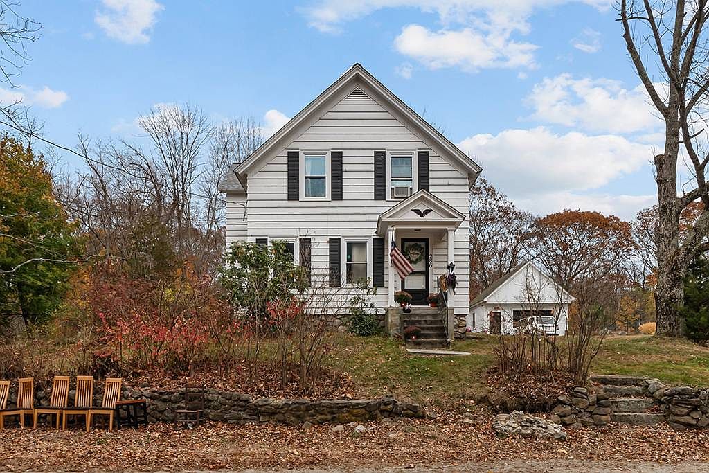 286 Blackstone St Uxbridge, MA 01569 - Thumbnail 3