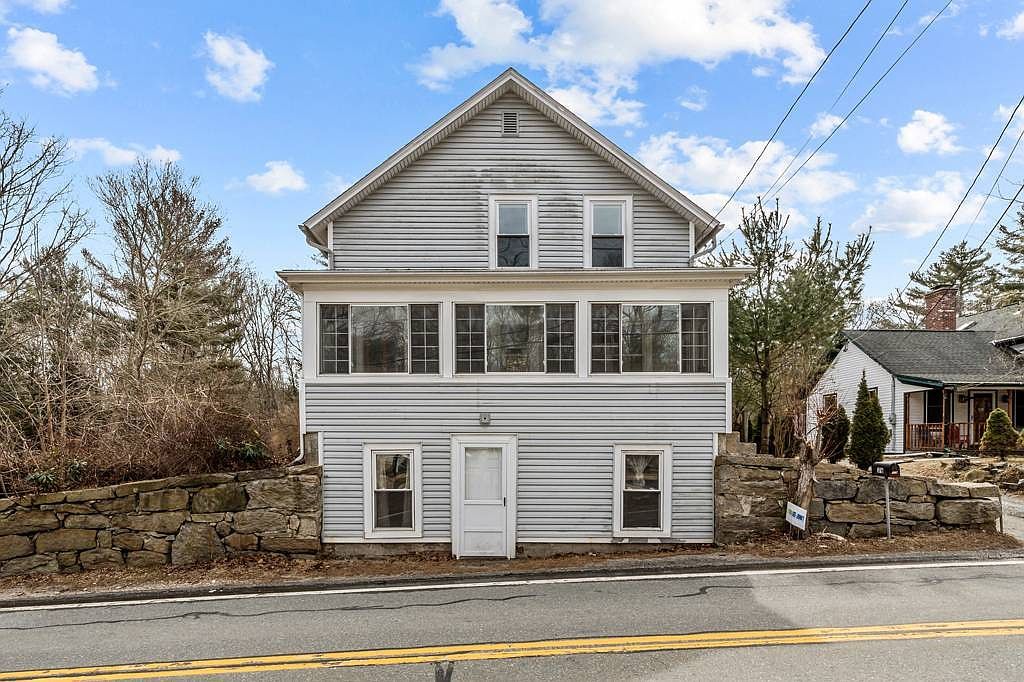 176 Hopkins Hollow Rd Coventry, RI 02827 - Thumbnail 3