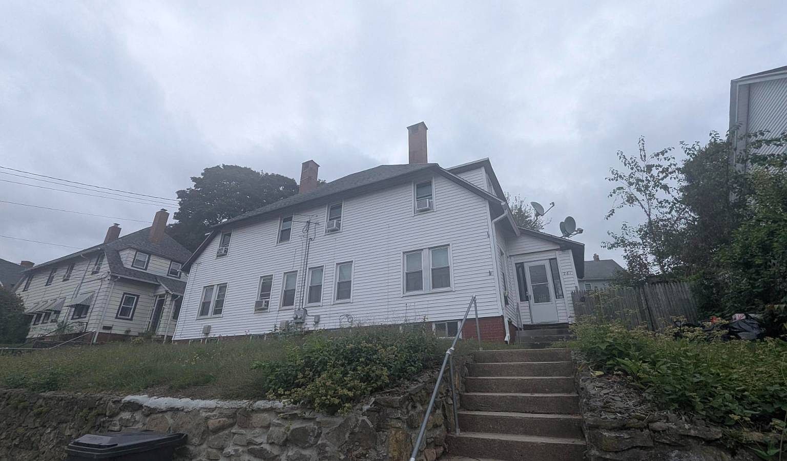 261-263 Roger Williams Ave E Rumford, RI 02916 - Thumbnail 3