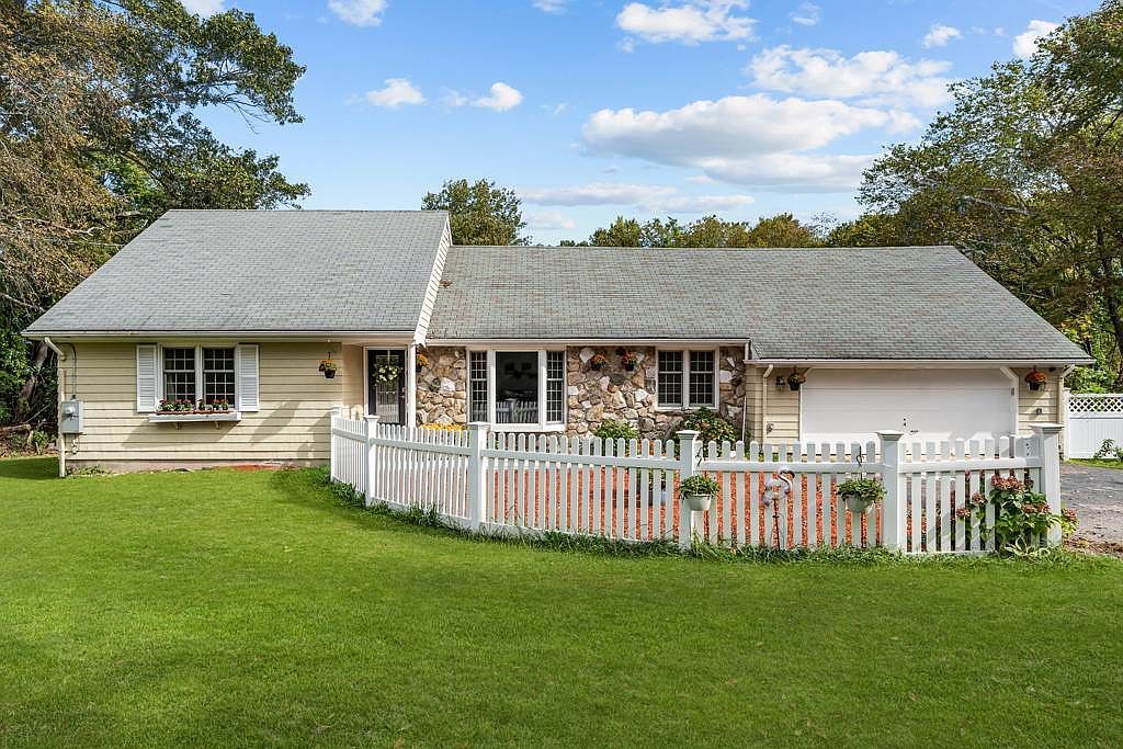 103 Old River Rd Lincoln, RI 02865 - Thumbnail 3