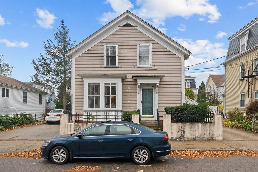 48 Star St Pawtucket, RI 02860 - Thumbnail 3