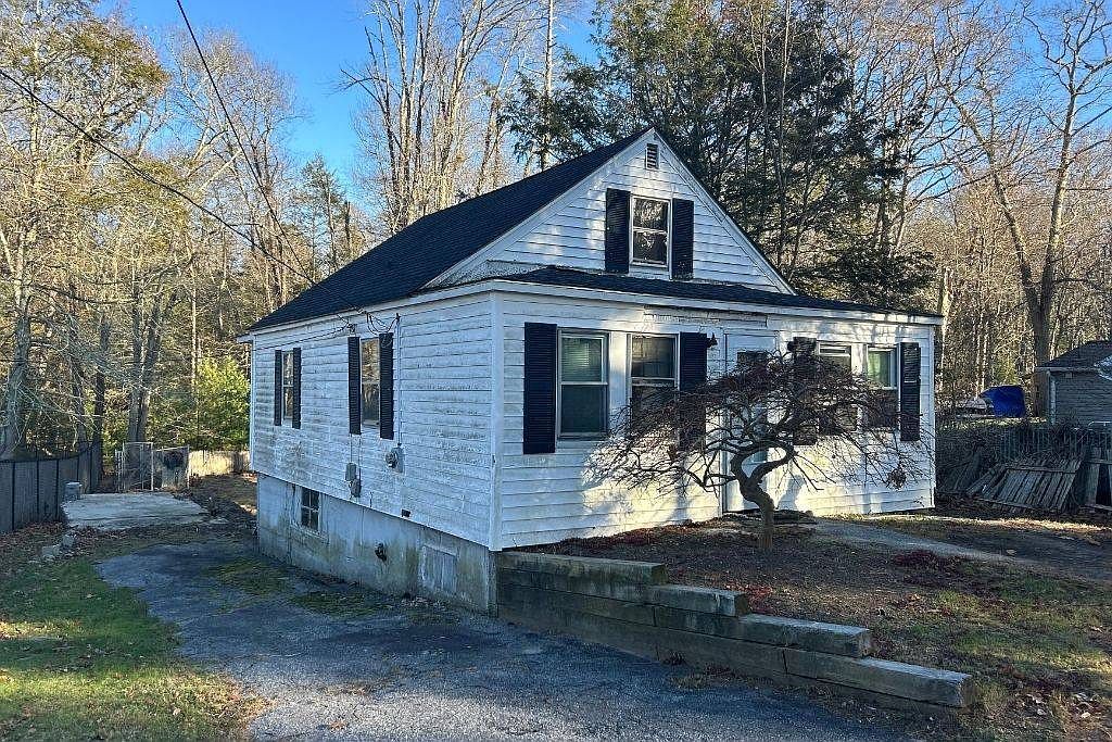 49 Echo Rd Glocester, RI 02814 - Thumbnail 3