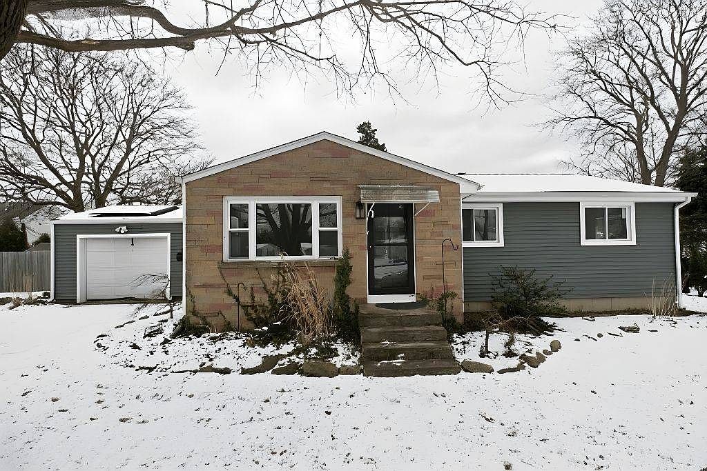 96 Burgoyne Dr Warwick, RI 02889 - Thumbnail 3