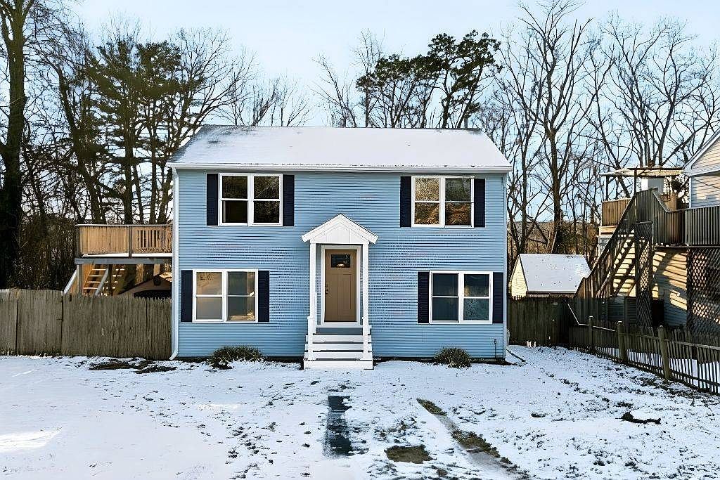 49 Poisson St Cumberland, RI 02864 - Thumbnail 3