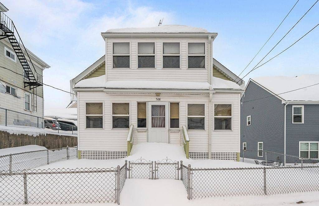 568 Elm St Woonsocket, RI 02895 - Thumbnail 3