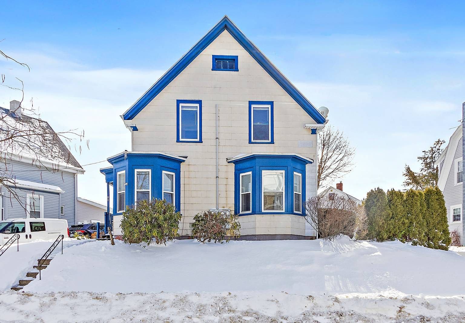 80 Colonial Ave Cranston, RI 02910 - Thumbnail 3