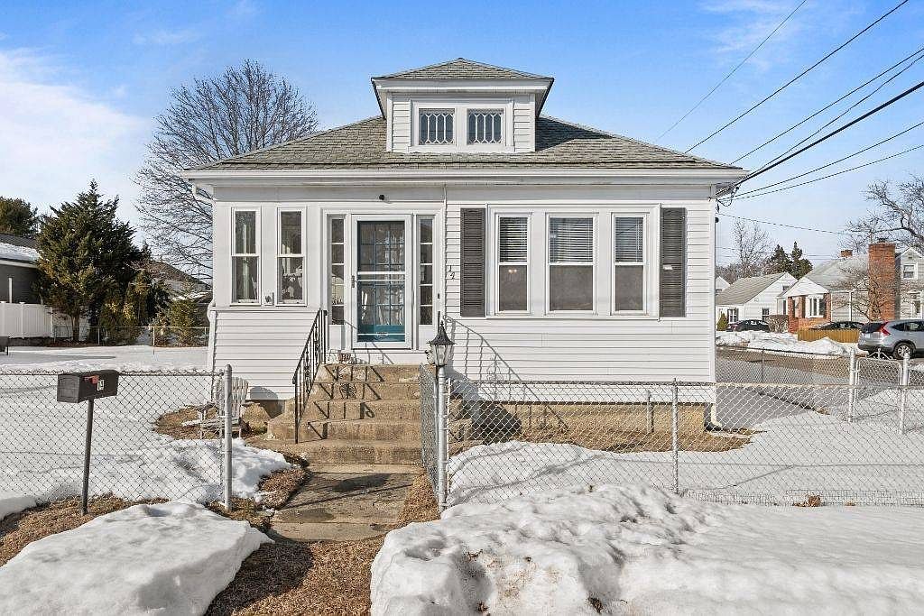 14 Benedict St Riverside, RI 02915 - Thumbnail 3