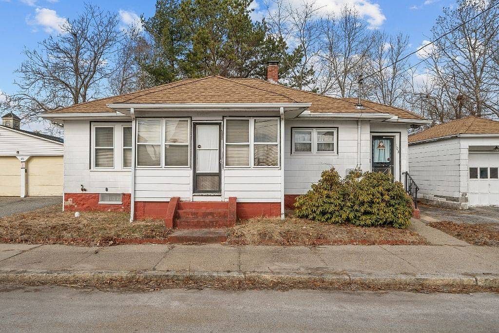 103 Elmore Ave Woonsocket, RI 02895 - Thumbnail 3