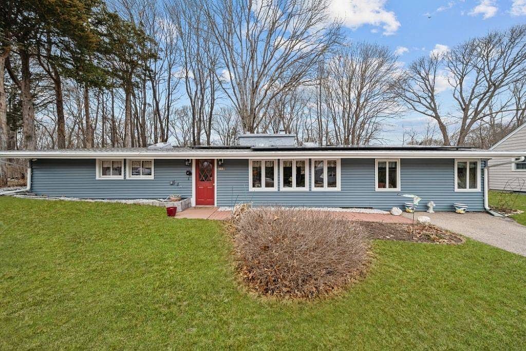 54 Thelma Irene Dr North Kingstown, RI 02852 - Thumbnail 3