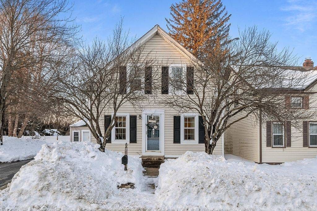 146 Railroad Ave Burrillville, RI 02830 - Thumbnail 3