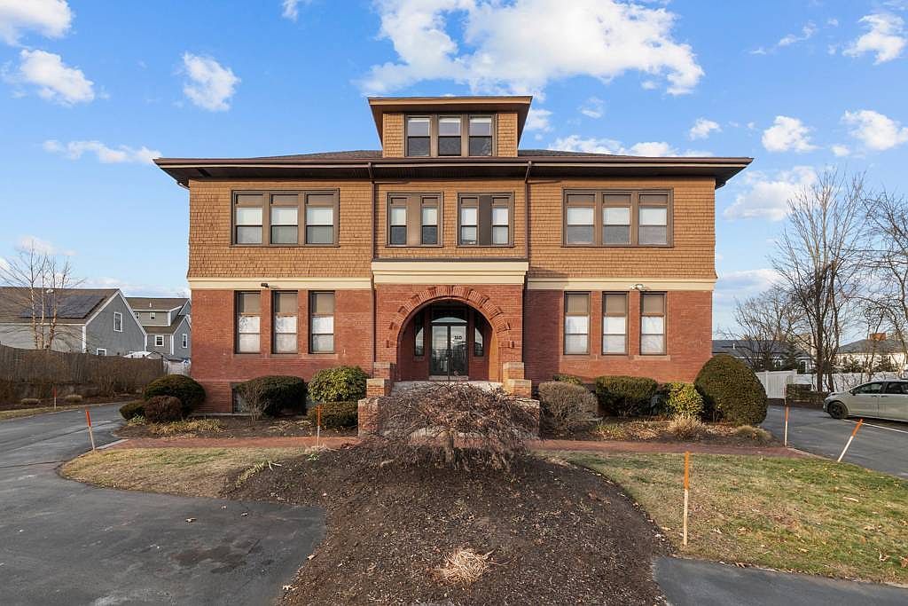 110 South Ave APT 4 Whitman, MA 02382 - Thumbnail 3