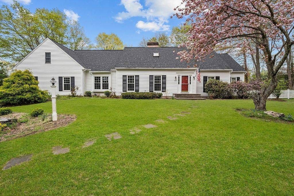 285 Battle St Bristol, CT 06010 - Thumbnail 3