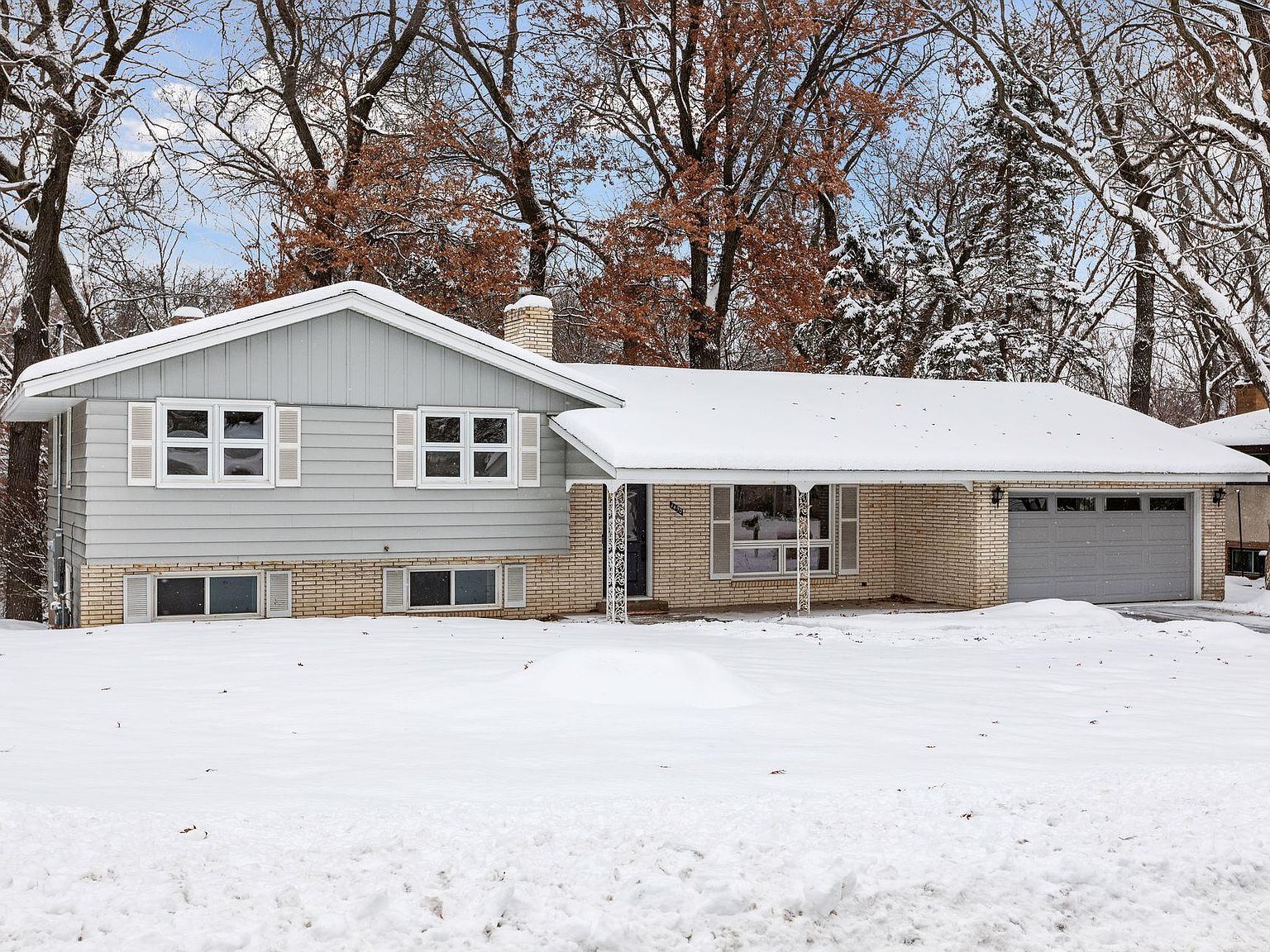 1490 3rd St NW New Brighton, MN 55112 - Thumbnail 3